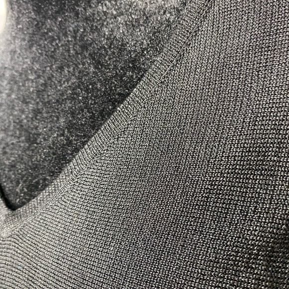 Dress Barn Black Sweater w/Cold Shoulder Sleeves - Picture 6 of 8